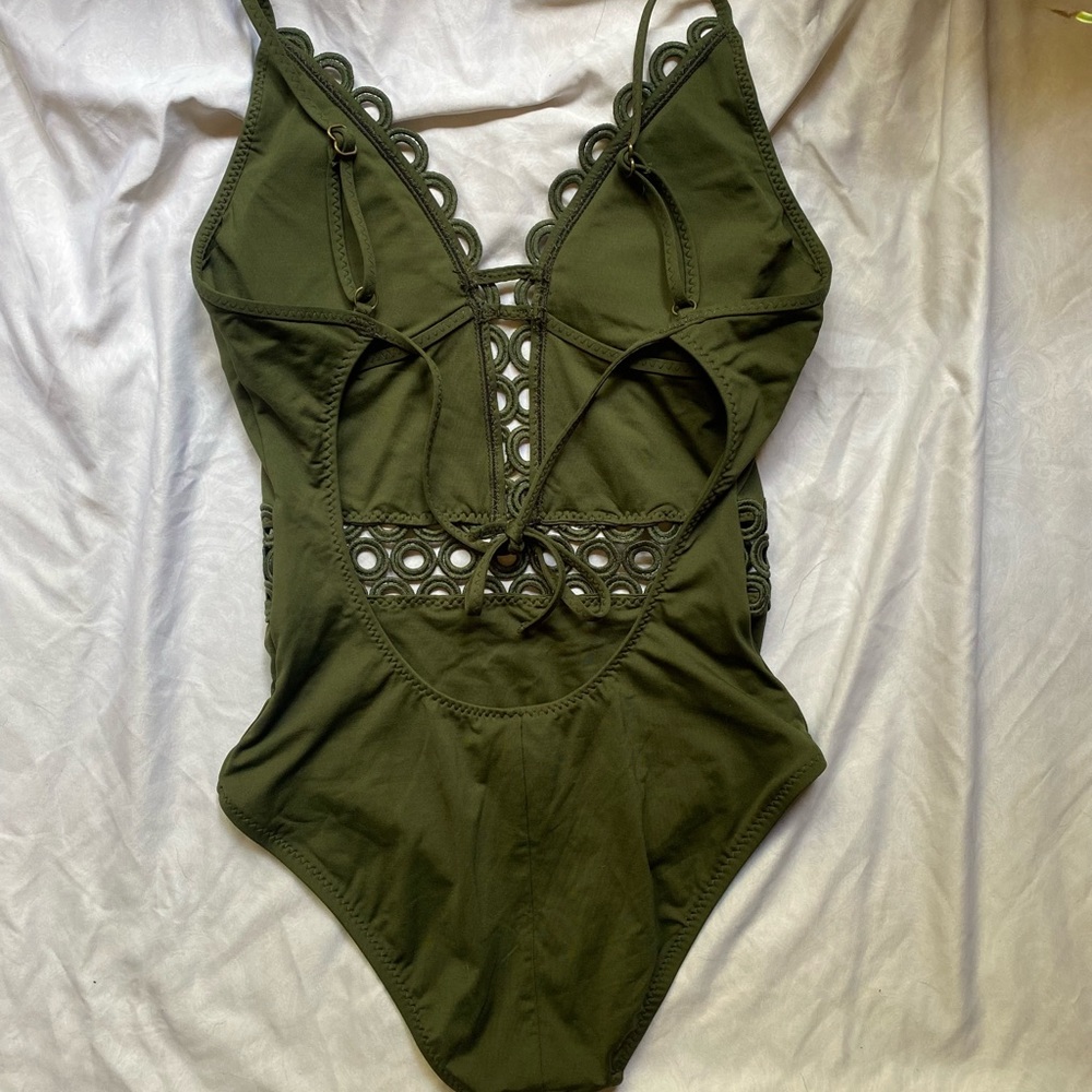 Becca Swimwear one-piece 🌊 - Picture 3 of 6